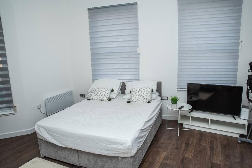 Aylesbury Apartment 1 With Free Parking Zewnętrze zdjęcie